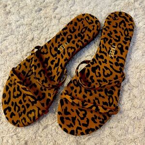 Women’s size 8 excellent condition Gemma cheeta sandals
